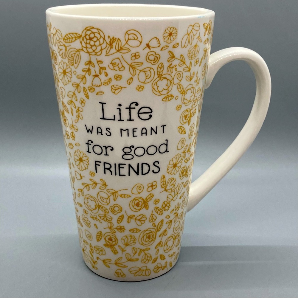 Like new "Life was meant for good friends” mug with open/close lid